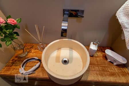 Casa à venda com 124m², 2 quartos e sem vagaLavabo