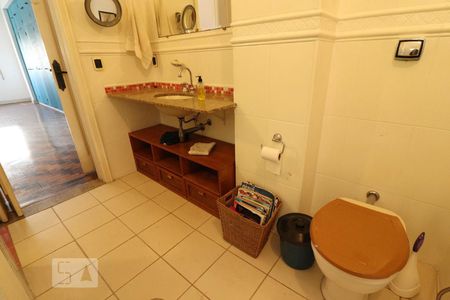 Apartamento à venda com 170m², 1 quarto e 2 vagasBanheiro 1