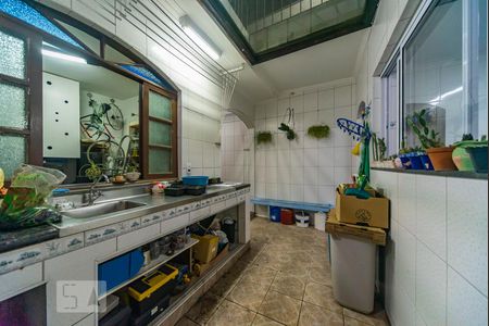 Casa à venda com 205m², 3 quartos e 2 vagasQuintal Fundos