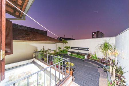 Casa à venda com 205m², 3 quartos e 2 vagasVaranda do Quarto 2