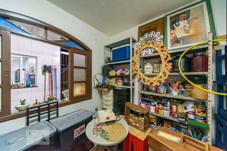 Casa à venda com 205m², 3 quartos e 2 vagasQuarto de Serviço