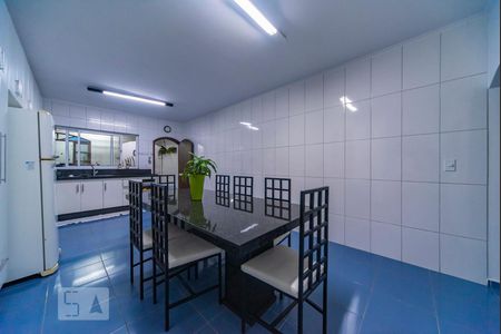 Casa à venda com 205m², 3 quartos e 2 vagasCozinha