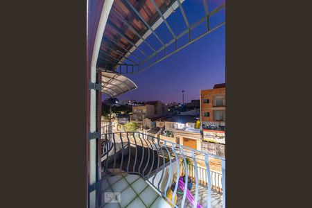 Casa à venda com 205m², 3 quartos e 2 vagasVaranda do Quarto 3