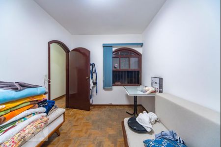 Casa à venda com 205m², 3 quartos e 2 vagasQuarto 1