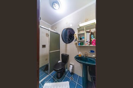 Casa à venda com 205m², 3 quartos e 2 vagasBanheiro