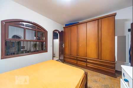 Casa à venda com 205m², 3 quartos e 2 vagasQuarto 2