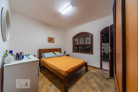 Casa à venda com 205m², 3 quartos e 2 vagasQuarto 2