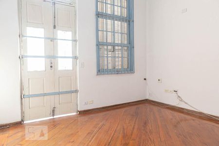 Casa à venda com 180m², 2 quartos e sem vaga Casa à venda com 180m², 2 quartos e sem vagaQuarto 1