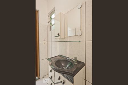 Casa à venda com 150m², 2 quartos e 1 vaga Casa à venda com 150m², 2 quartos e 1 vagaBanheiro 2