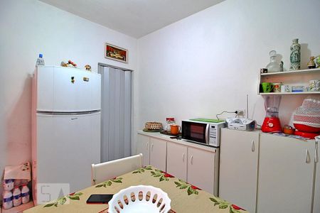 Casa à venda com 83m², 2 quartos e 2 vagasCozinha