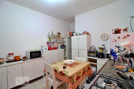 Casa à venda com 83m², 2 quartos e 2 vagasCozinha