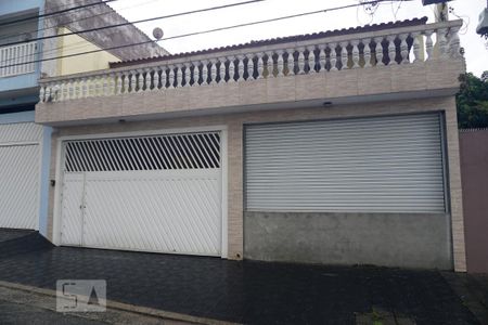 Casa à venda com 200m², 3 quartos e 2 vagasFachada
