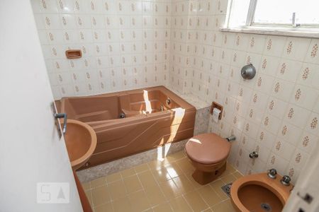 Apartamento à venda com 83m², 3 quartos e 1 vaga Apartamento à venda com 83m², 3 quartos e 1 vagaBanheiro da Suíte