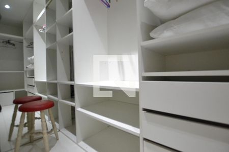 Casa à venda com 120m², 3 quartos e 1 vagaCoset da Suíte Master