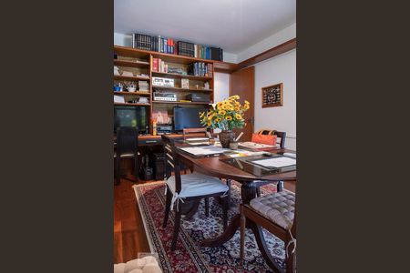 Apartamento à venda com 249m², 4 quartos e 4 vagasQuarto 1