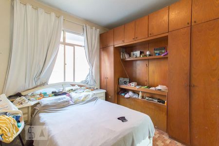 Casa à venda com 300m², 4 quartos e 3 vagas Casa à venda com 300m², 4 quartos e 3 vagasSuíte 2