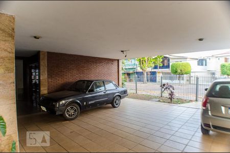 Casa à venda com 300m², 3 quartos e 5 vagasGaragem
