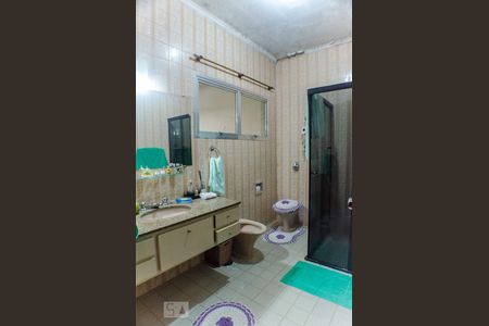 Casa à venda com 300m², 3 quartos e 5 vagasBanheiro da Suíte