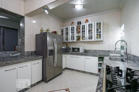 Apartamento à venda com 120m², 3 quartos e sem vaga Apartamento à venda com 120m², 3 quartos e sem vagaCozinha