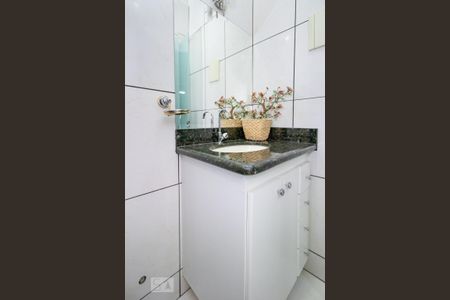 Apartamento à venda com 120m², 3 quartos e sem vaga Apartamento à venda com 120m², 3 quartos e sem vagaBanheiro de Serviço