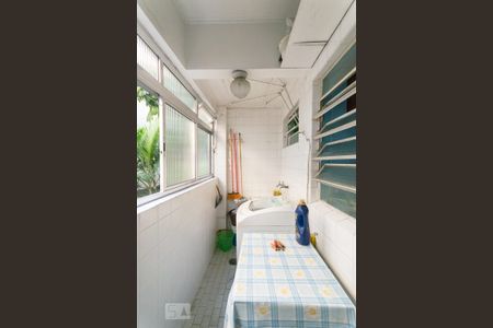 Apartamento à venda com 90m², 2 quartos e 1 vagaÁrea de Serviço