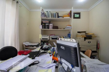 Casa de condomínio à venda com 350m², 6 quartos e 3 vagasEscritório