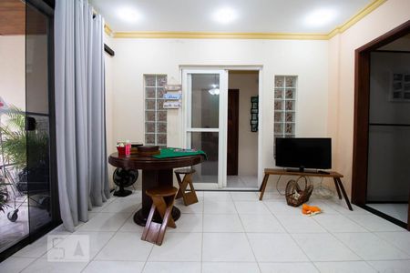 Casa de condomínio à venda com 350m², 6 quartos e 3 vagasSala de Jogos