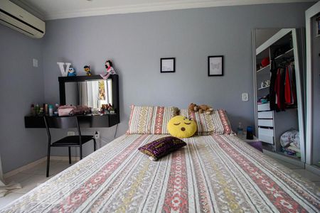 Casa de condomínio à venda com 350m², 6 quartos e 3 vagasQuarto 1