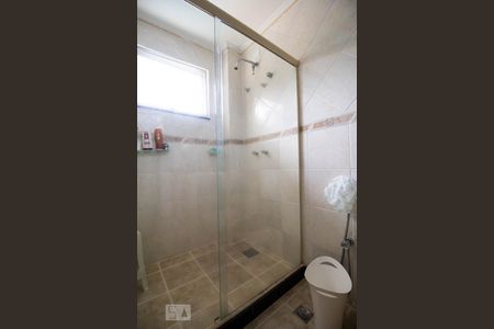 Casa de condomínio à venda com 350m², 6 quartos e 3 vagasBanheiro 1