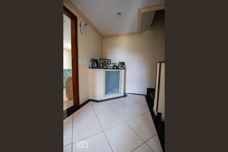 Casa de condomínio à venda com 350m², 6 quartos e 3 vagasarmaria escada