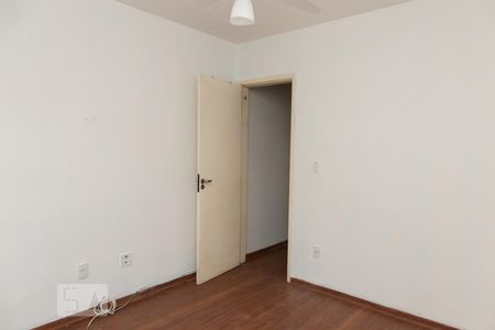 Casa à venda com 130m², 3 quartos e 4 vagas Casa à venda com 130m², 3 quartos e 4 vagasQuarto 2