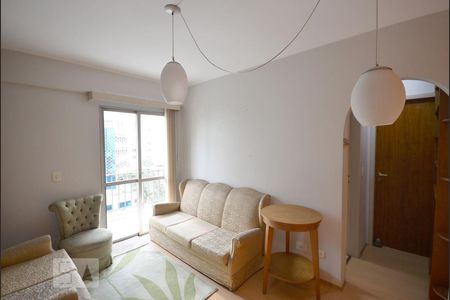 Sala de apartamento para alugar com 1 quarto, 40m² em Aclimação, São Paulo