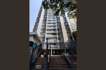 Apartamento para alugar com 132m², 3 quartos e 1 vaga Apartamento para alugar com 132m², 3 quartos e 1 vagaFachada