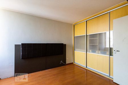 Apartamento para alugar com 132m², 3 quartos e 1 vaga Apartamento para alugar com 132m², 3 quartos e 1 vaga Suíte