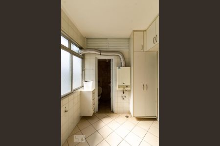 Apartamento para alugar com 132m², 3 quartos e 1 vaga Apartamento para alugar com 132m², 3 quartos e 1 vagaÁrea de Serviço