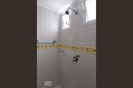 Apartamento para alugar com 132m², 3 quartos e 1 vaga Apartamento para alugar com 132m², 3 quartos e 1 vagaDetalhe banheiro