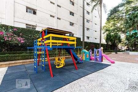 Apartamento para alugar com 132m², 3 quartos e 1 vaga Apartamento para alugar com 132m², 3 quartos e 1 vagaPlayground