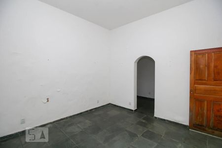 Casa à venda com 340m², 5 quartos e 4 vagas Casa à venda com 340m², 5 quartos e 4 vagasQuarto 5