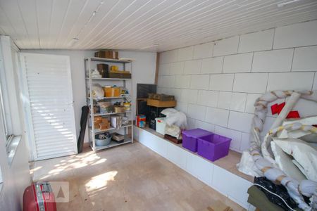 Casa à venda com 340m², 5 quartos e 4 vagas Casa à venda com 340m², 5 quartos e 4 vagasEdícula 2