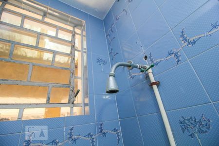 Casa à venda com 340m², 5 quartos e 4 vagas Casa à venda com 340m², 5 quartos e 4 vagasChuveiro