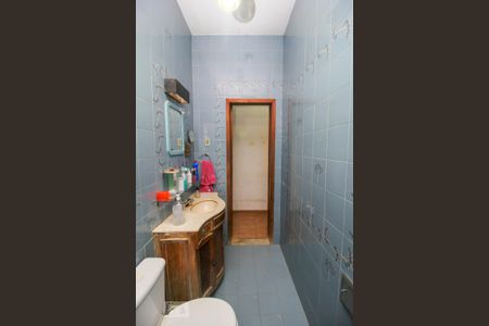 Casa à venda com 340m², 5 quartos e 4 vagas Casa à venda com 340m², 5 quartos e 4 vagasBanheiro 1