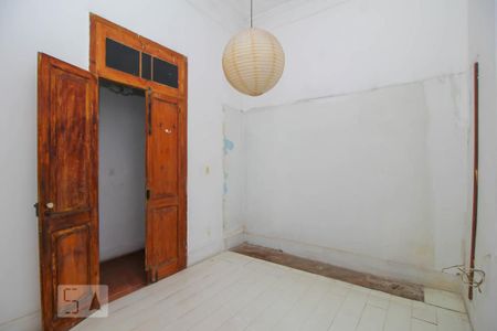 Casa à venda com 340m², 5 quartos e 4 vagas Casa à venda com 340m², 5 quartos e 4 vagas Quarto 1