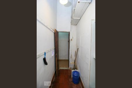 Casa à venda com 340m², 5 quartos e 4 vagas Casa à venda com 340m², 5 quartos e 4 vagasDespensa