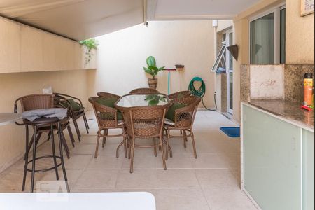 Apartamento à venda com 157m², 3 quartos e 2 vagas Apartamento à venda com 157m², 3 quartos e 2 vagasÁrea Externa - Varanda Gourmet