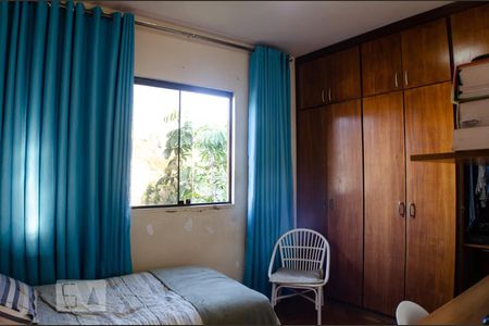 Casa à venda com 290m², 4 quartos e 1 vagaQuarto 2