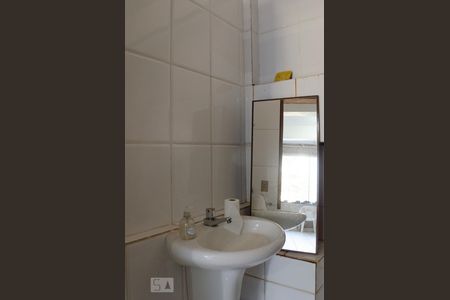 Casa à venda com 290m², 4 quartos e 1 vagaBanheiro da Suíte 2