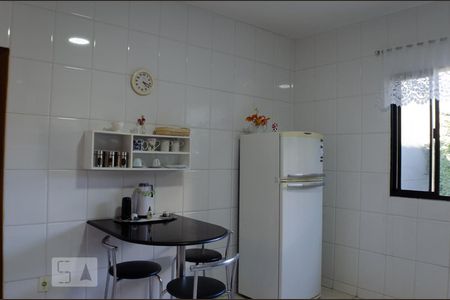 Casa à venda com 290m², 4 quartos e 1 vagaCozinha