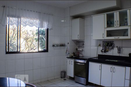 Casa à venda com 290m², 4 quartos e 1 vagaCozinha