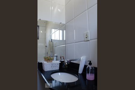 Casa à venda com 290m², 4 quartos e 1 vagaBanheiro de Serviço