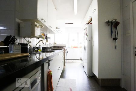 Apartamento à venda com 141m², 3 quartos e 2 vagasCozinha